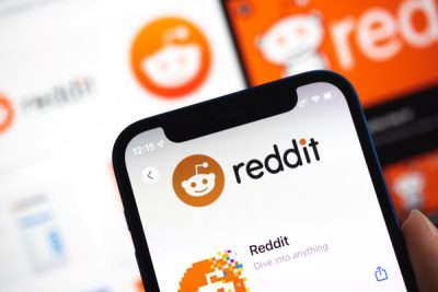 reddit website and mobile view